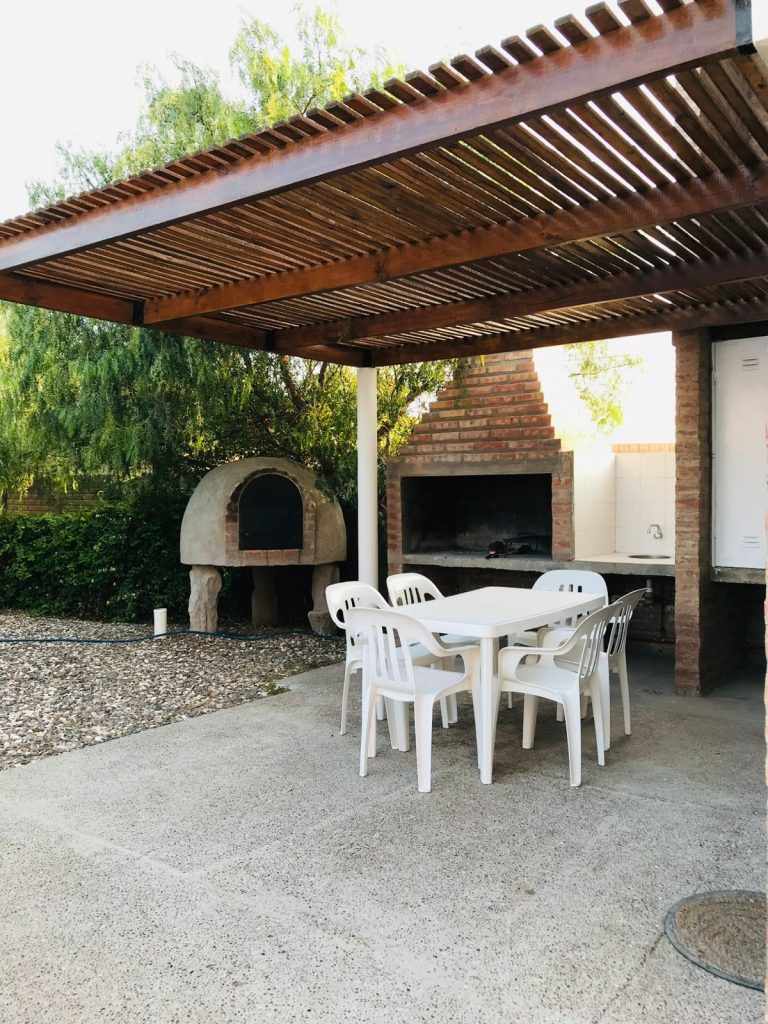 4376fc1b-19f3-483d-8c7d-73a27e9844ae