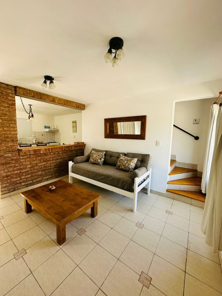 8af9efab-f569-42fe-87b5-f25f39671f98