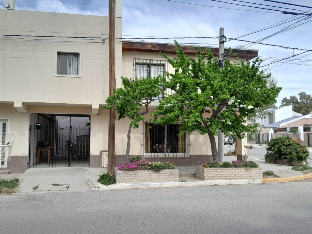 WhatsApp Image 2025-10-15 at 10.54.02 (1)